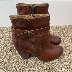 Frye womens boots. Size 6